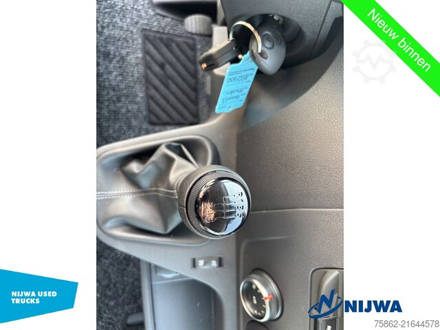 Pritschenwagen Doppelkabine Renault Master 145 DC + Open laadbak