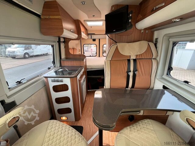 Kastenwagen Wohnmobil / Campervan ADRIA Twin Active - Festbett - Klima - Solar - Markise