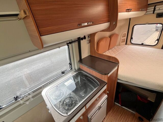Kastenwagen Wohnmobil / Campervan ADRIA Twin Active - Festbett - Klima - Solar - Markise
