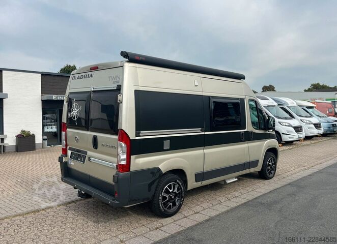Kastenwagen Wohnmobil / Campervan ADRIA Twin Active - Festbett - Klima - Solar - Markise