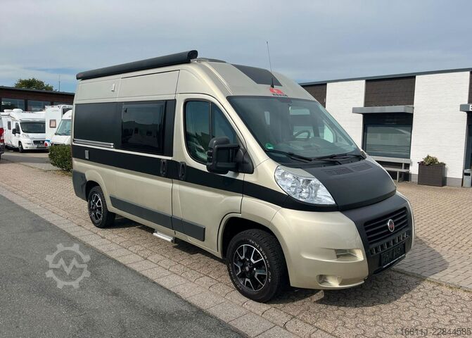 Kastenwagen Wohnmobil / Campervan ADRIA Twin Active - Festbett - Klima - Solar - Markise