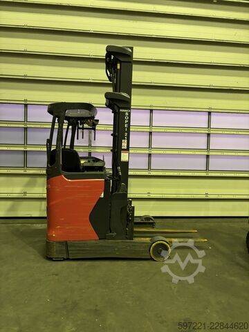 Reach Trucks Fenwick R14B-01