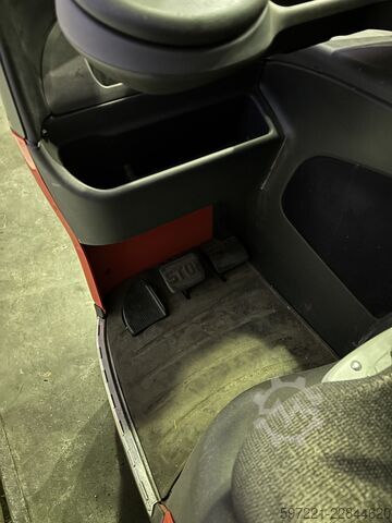 Reach Trucks Fenwick R14B-01
