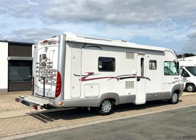 Integriertes Wohnmobil RAPIDO 999 M - Fest/Hubbett - Automatik - 2 x Klima -