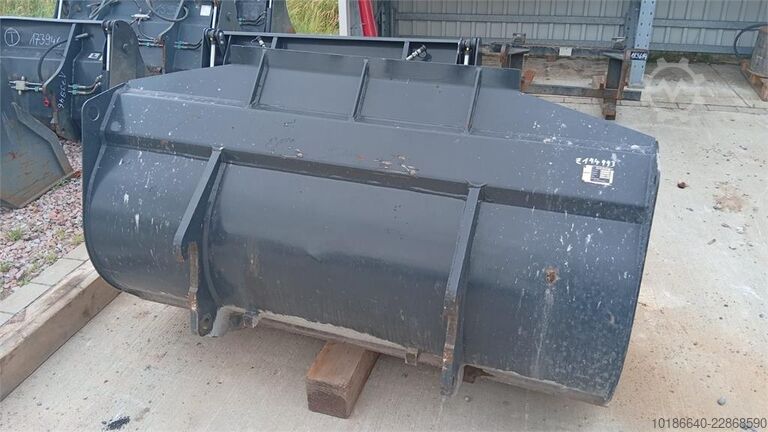 Komatsu WA80M-8E0 Komatsu WA80M-8E0