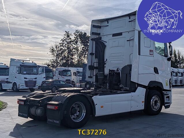 Standard-SZM Renault T 520