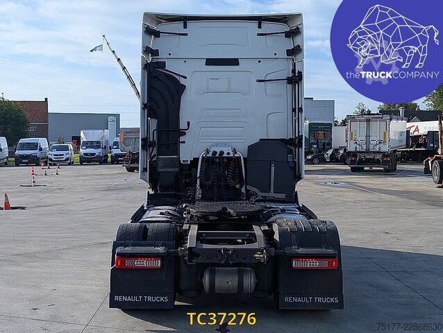 Standard-SZM Renault T 520