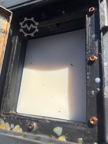 BÜHNEN 6040 – Klebstoff-Auftragssystem / Schmelzkleberaggregat + 4 Schläuche BÜHNEN 6040 – system aplikacji kleju / agregat klejowy + 4 węże BÜHNEN 6040 – system aplikacji kleju / agregat klejowy + 4 węże