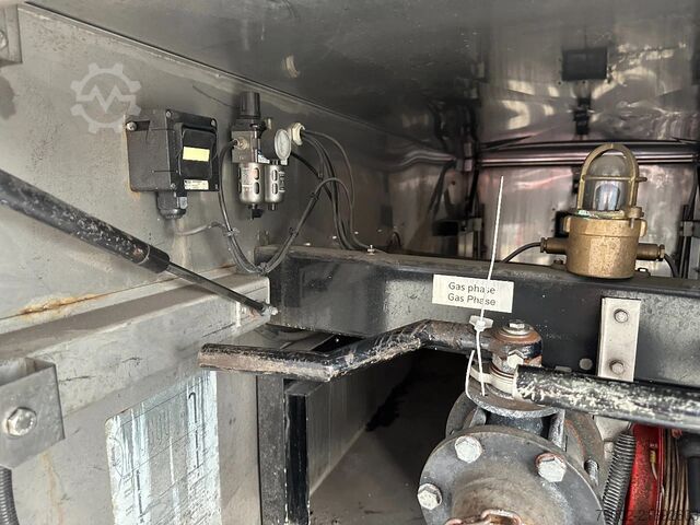 Tanker truck FLUID GAS TANKTRAILER / 50.100L / P28BH / Propane / B...