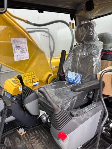 Crawler excavator Komatsu PC 210-10M0 (New / Non CE Certified)