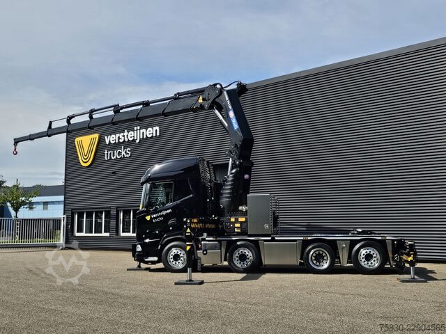 Crane truck DAF XF 530 8x2 / HMF 9520 K8 / NIEUW!