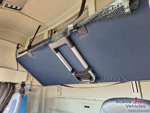 Standard tractor unit Volvo FH 460 4x2 Globetrotter XL Voll-Luft VA LED TOP!!!