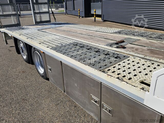 Car carrier van DAF XF 530 6x2 / OPRIJ - MACHINE TRANSPORT