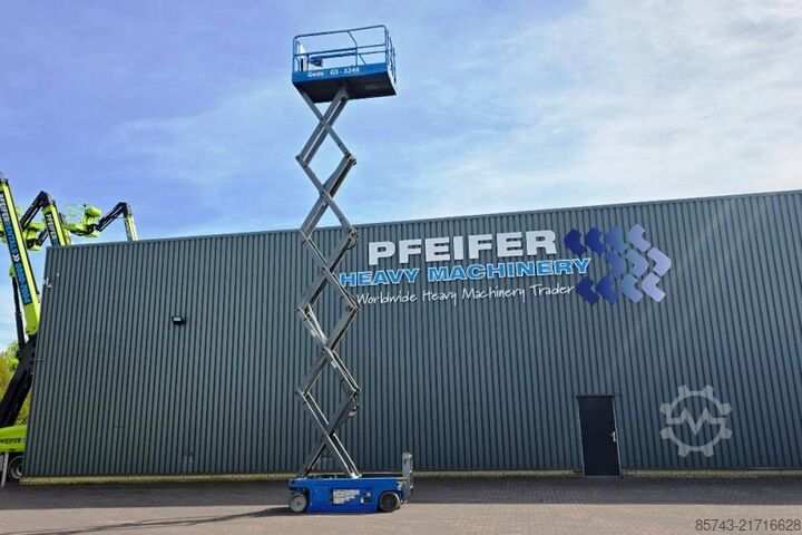 Scissor lift Genie GS3246 Electric, Working Height 11.75 m, 318kg Cap
