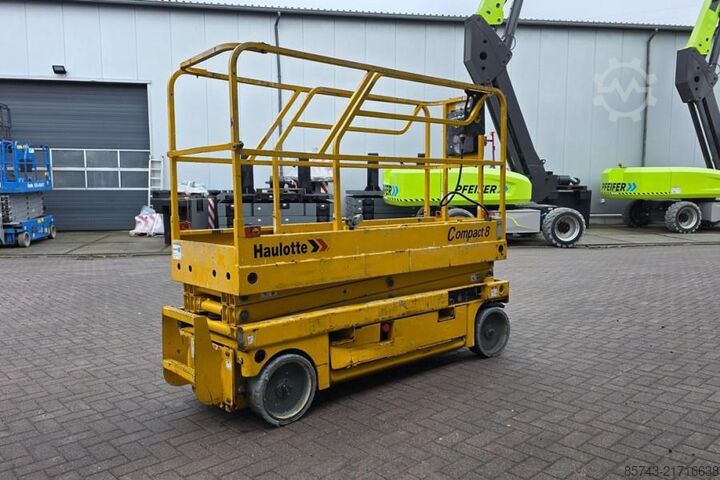 Scissor lift Haulotte Compact 8 As-Is, Electric, 8m Working Height, 350k