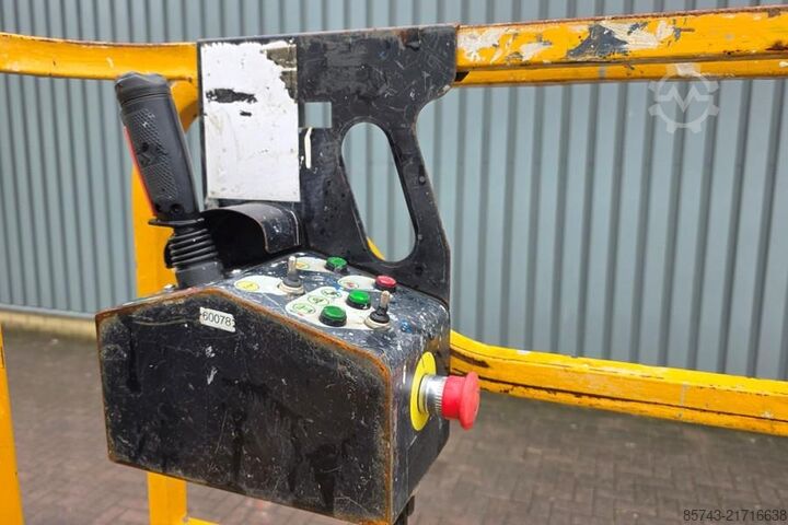 Scissor lift Haulotte Compact 8 As-Is, Electric, 8m Working Height, 350k