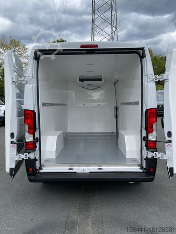 Refrigerated box wagon FIAT Ducato Kühlkasten CARRIER XARIOS 300