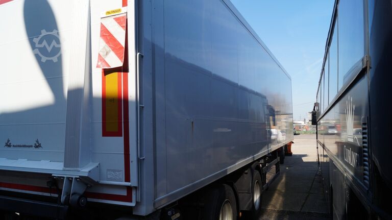 Isolated box semitrailer Rohr RSK 28FL