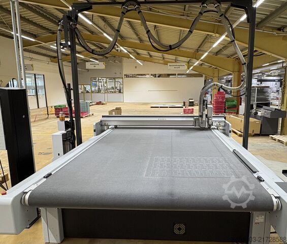 Cutting plotter / CNC milling machines Zünd Cutter G3 L-3200