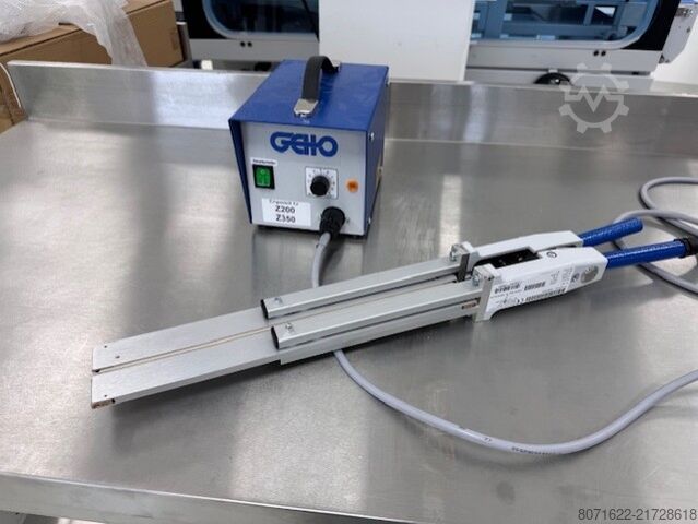 Production of disposable surgical masks PIA Automation Amberg GmbH Montageanlage Einwegmasken