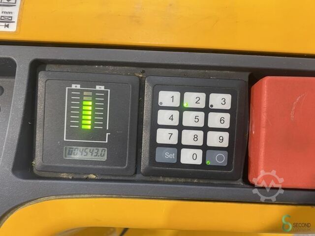 High level order picker Linde V 10-02