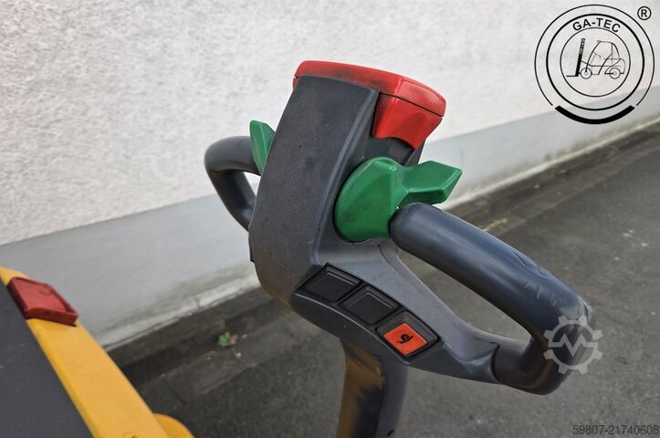 Manual stacker Jungheinrich EJC16