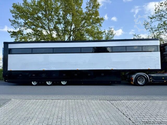 Car carrier van Addcliffe Eng /Motorsport/Rennsportauflieger