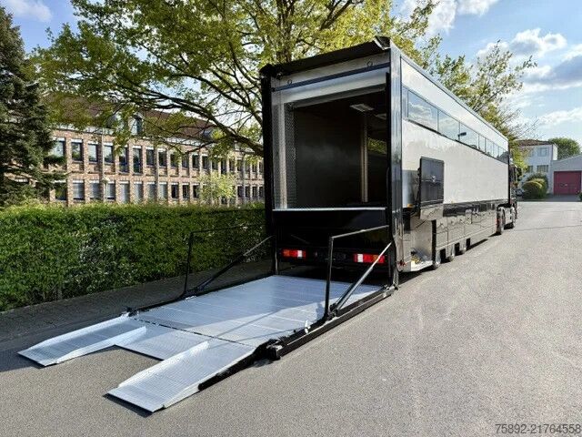 Car carrier van Addcliffe Eng /Motorsport/Rennsportauflieger