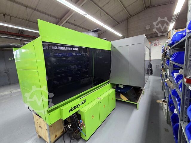 Injection molding machine ENGEL Victory 2050/300 Tech