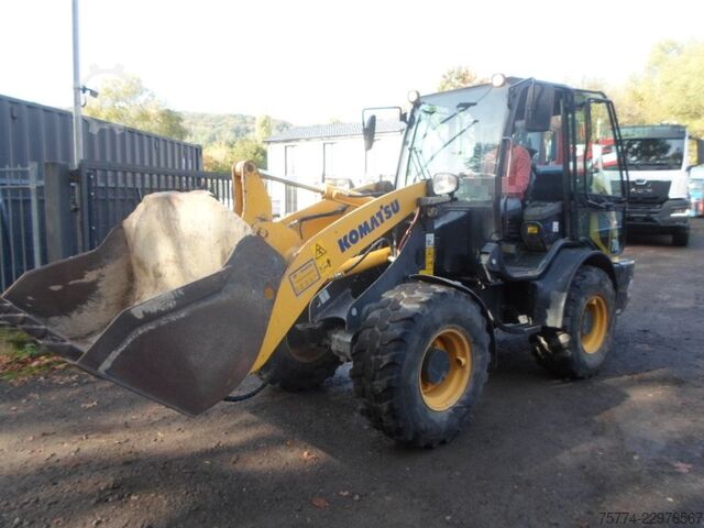 Wheel loader KOMATSU WA 70 M-8 E0