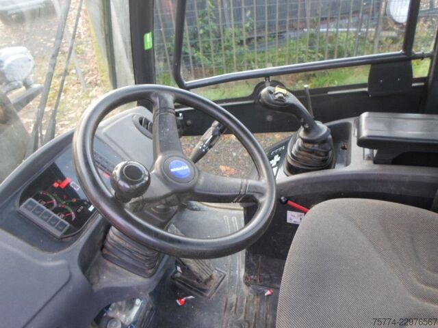 Wheel loader KOMATSU WA 70 M-8 E0