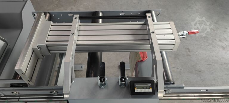 Manueller Messanschlag, digitale Anzeige MEBA Metall-Bandsägemaschinen GmbH Messanschlag MLD-verstärkt