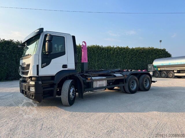 Roll-off tipper truck IVECO IVECO STRALIS 460 X-WAY USATO SCARRABILE 6X4