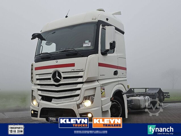 Chassis with cab MERCEDES-BENZ ACTROS 2540