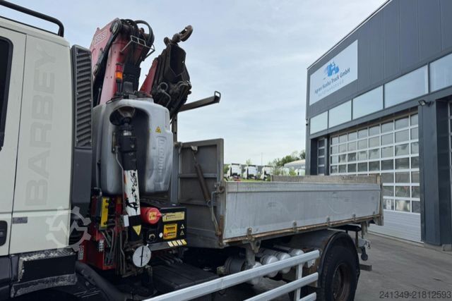 Kipper LKW IVECO Trakker 410 4x2 Fassi 175-3