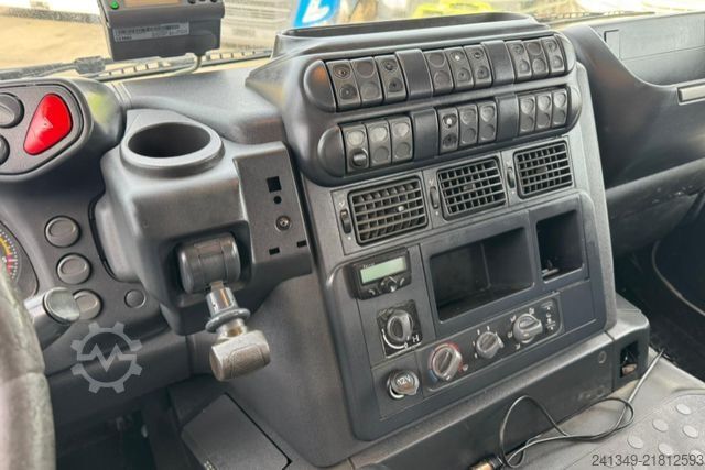 Kipper LKW IVECO Trakker 410 4x2 Fassi 175-3