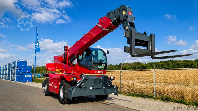 Telescopic loader MAGNI RTH 6.26 | 2025