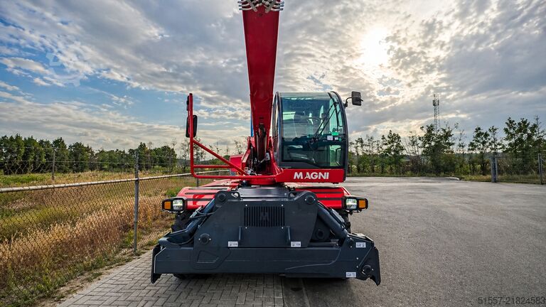 Telescopic loader MAGNI RTH 6.26 | 2025