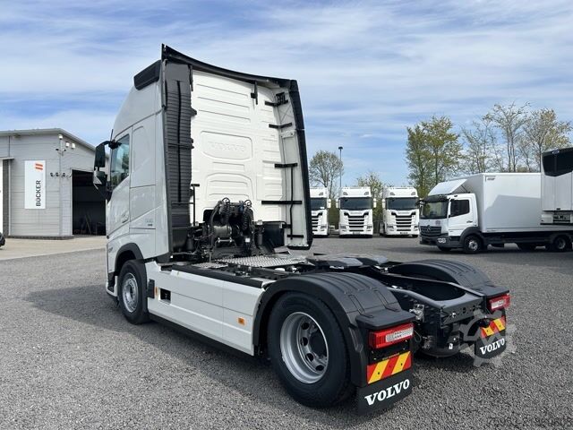 Standard tractor unit Volvo FH 500 Aero Euro 6 Globe XL Leder Mikrowelle