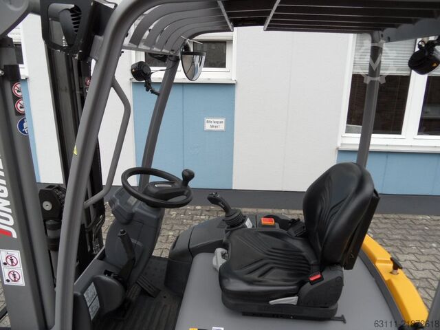 Electric 3-wheel forklift Jungheinrich EFG 115 - unter 2 Meter - NEUE Batterie