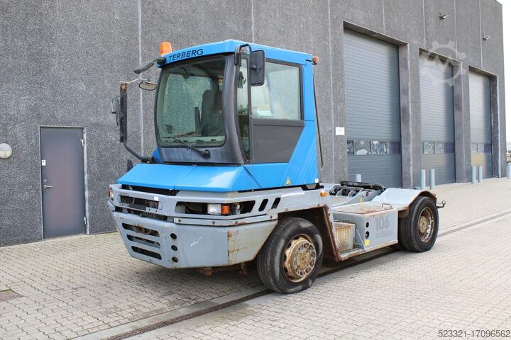 Terminal Tractor Terberg RT222