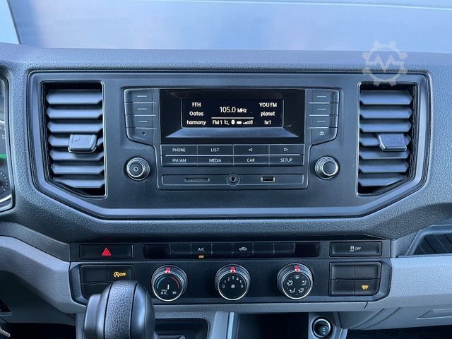 Box van VOLKSWAGEN CRAFTER 2,0TDI AUTOMATIK XXL KOFFER KLIMA 1.HAND