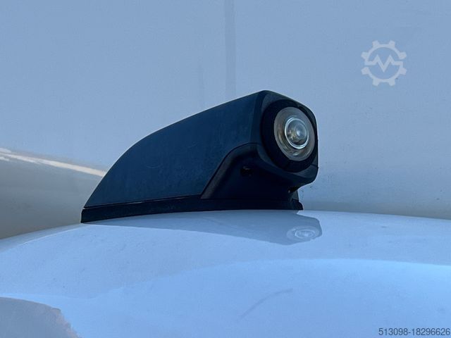 Box van VOLKSWAGEN CRAFTER 2,0TDI AUTOMATIK XXL KOFFER KLIMA 1.HAND