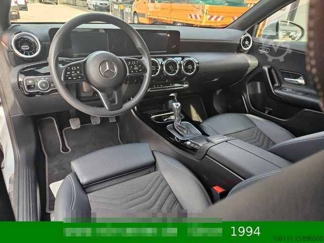 Van MERCEDES-BENZ A 200 A -Klasse  Navigation Kamera