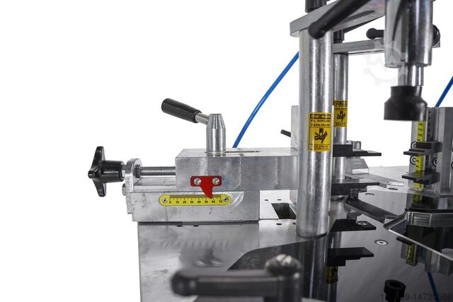 Pneumatic Aluminum Corner Press Machine PLASTMAK PVC ALÜMİNYUM İŞLEME MAKİNALARI SÇ 901 S