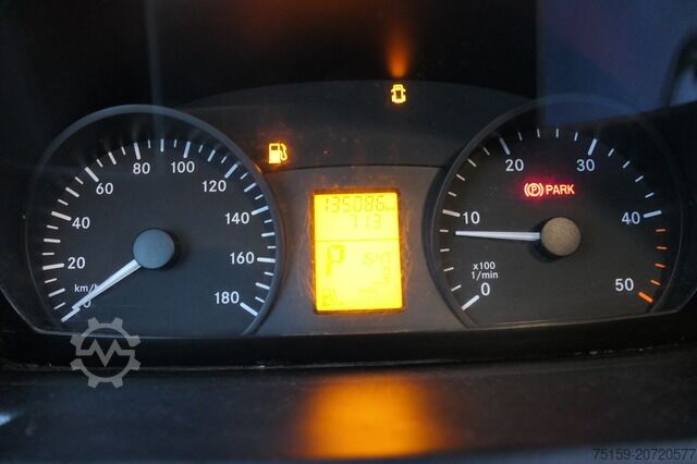 Transporter mit Koffer mercedes-benz SPRINTER 310 CDI MAXI EURO-5 KOFFER REGALE KAMERA DURCHGANG