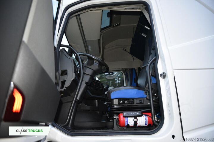 Standard tractor unit VOLVO FH 500 Globetrotter XL
