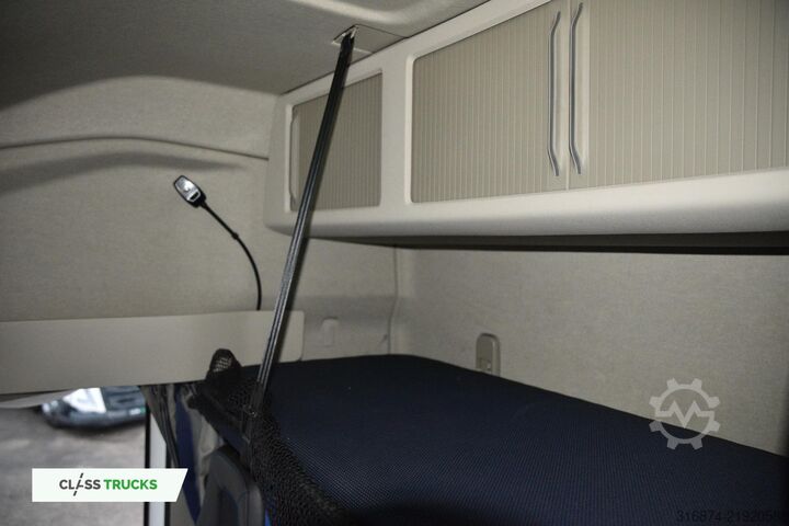 Standard tractor unit VOLVO FH 500 Globetrotter XL