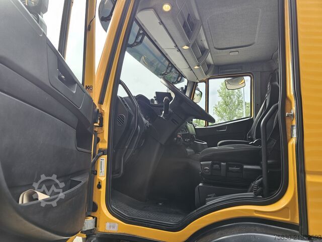 Recovery vehicle Iveco AD320S42 8x2 / RETARDER / WINCH / AUTO-TRANSPORTER