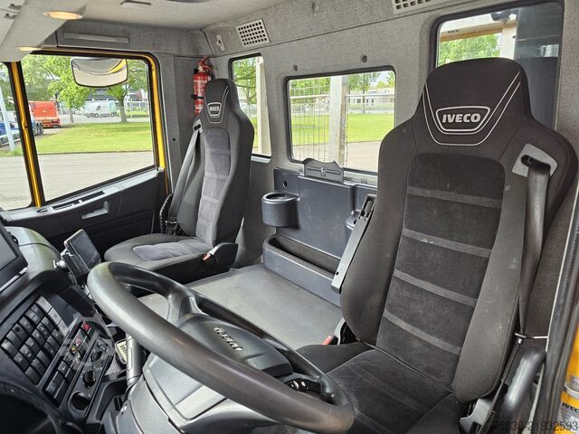 Recovery vehicle Iveco AD320S42 8x2 / RETARDER / WINCH / AUTO-TRANSPORTER